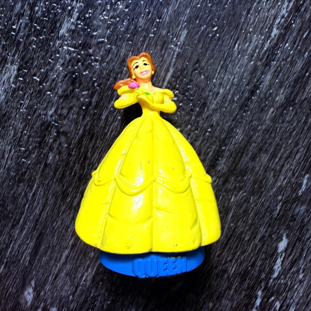 Disney Belle Figurine Girls OS Yellow Beauty and the Beast Queen Base 2004 Toy